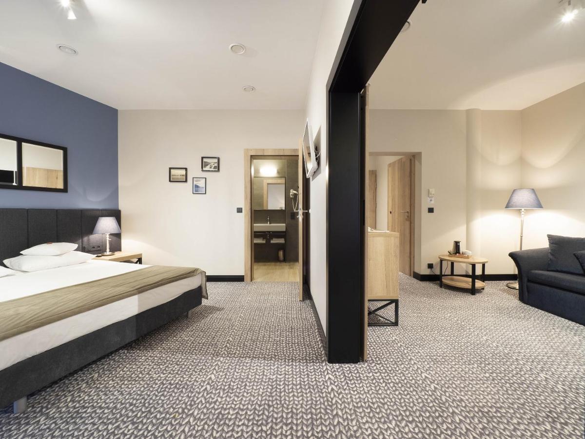 Hotel Wojciech アウグストゥフ エクステリア 写真